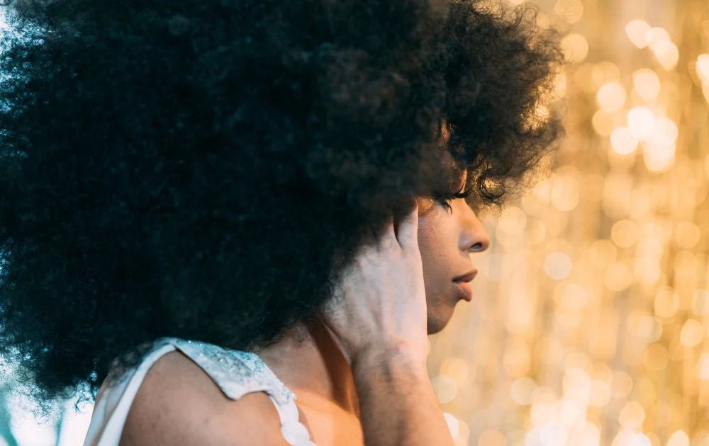 MAÎTRISER LES SOINS CAPILLAIRES AFRO : LA SCIENCE, LES HABITUDES ET LES BOOSTERS NATURELS ! - SENSEOFREASONS